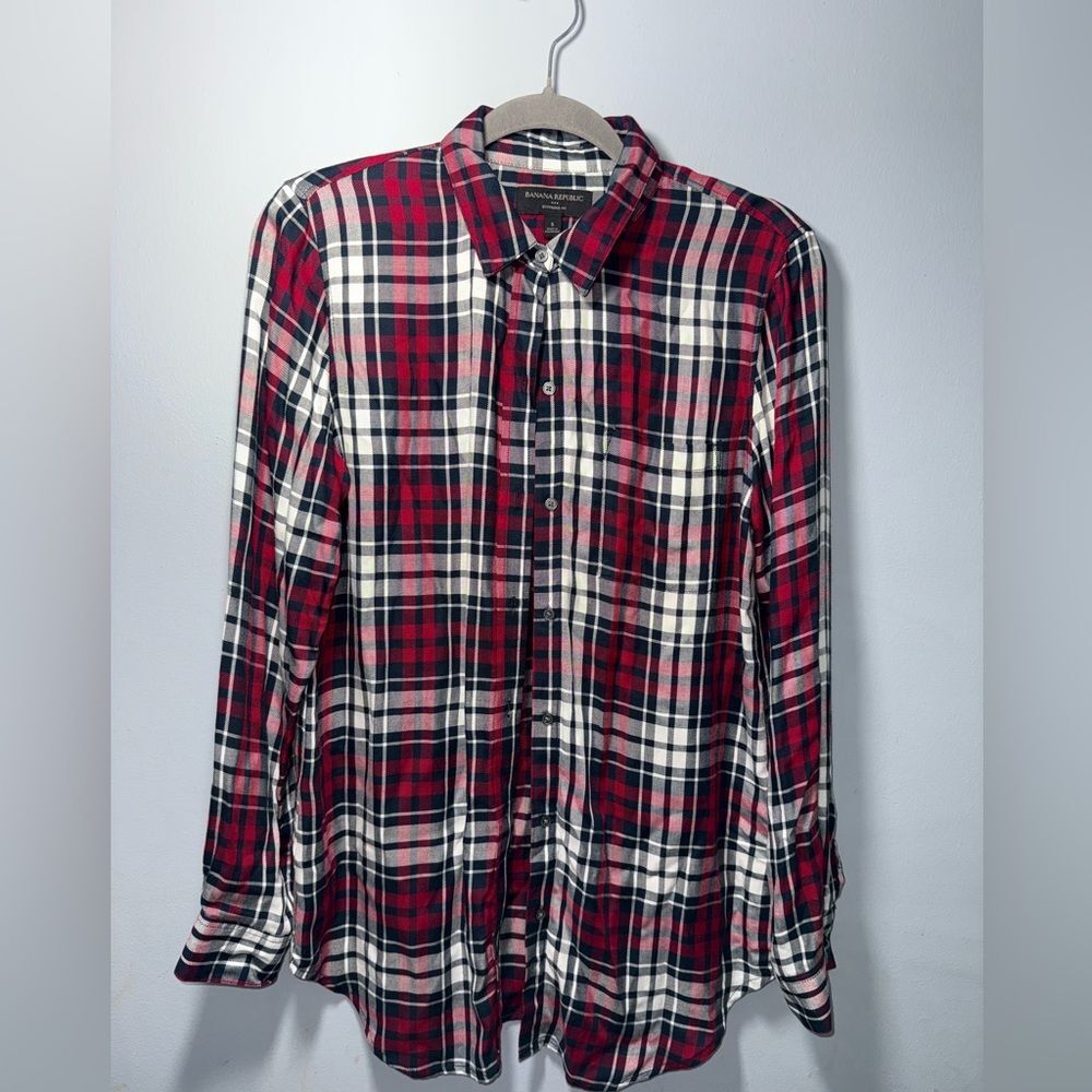 Banana Republic Plaid Boyfriend Fit Button Down Top festive holiday casual NWOT